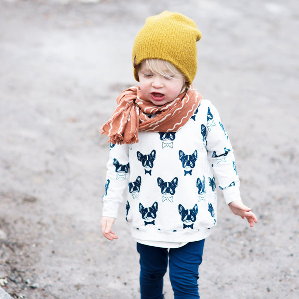 Modern Pullover with Puppies – OLE design